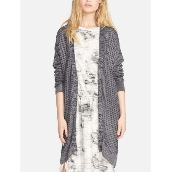 VINCE Sweater - Picture 3 of 11